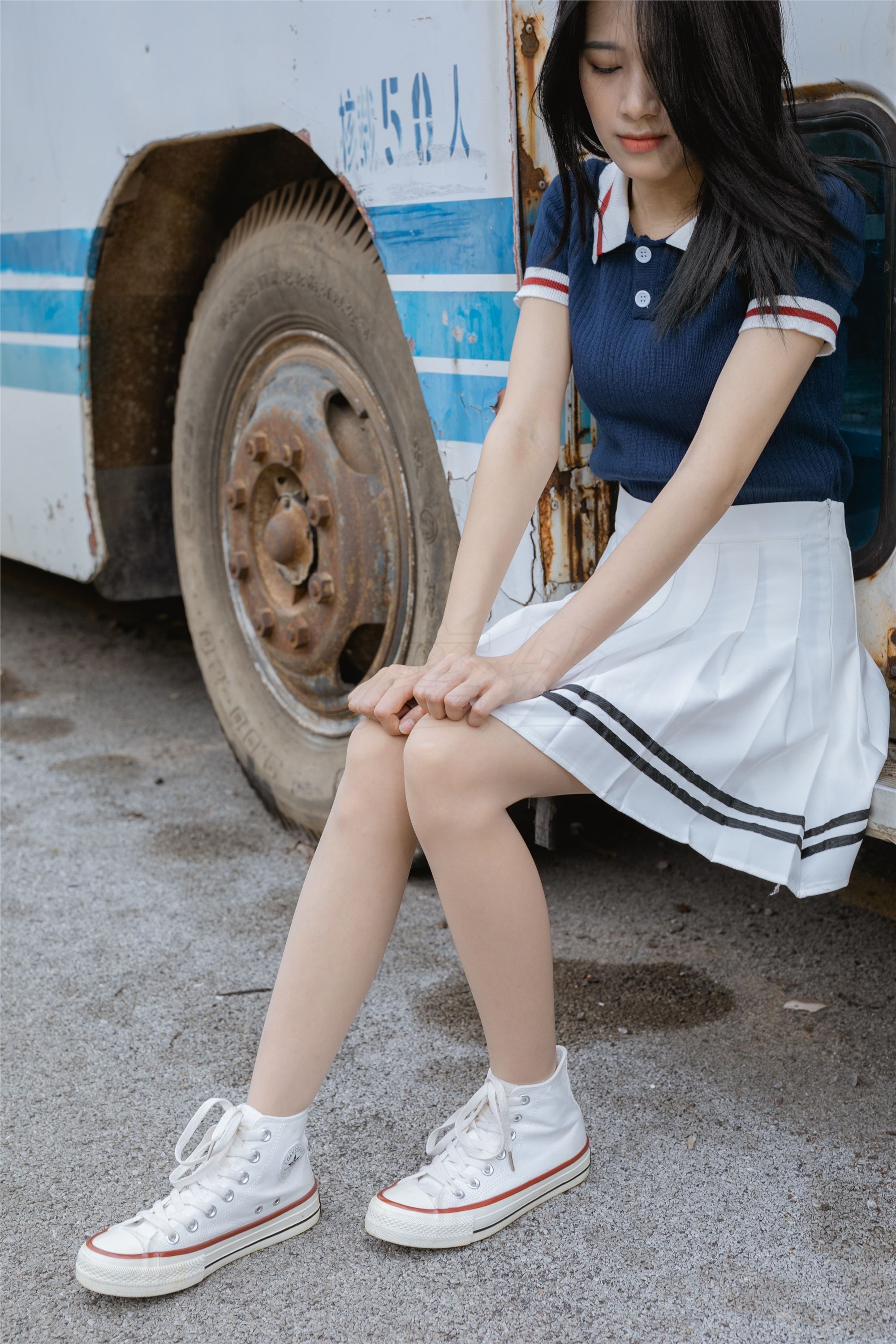 尤蜜丝 穿搭写真 NO.048